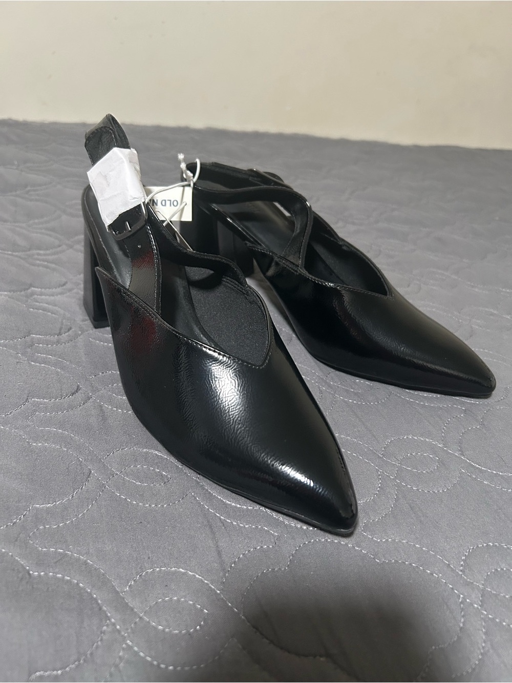 Old Navy Black Pointed Slingback Block Heels